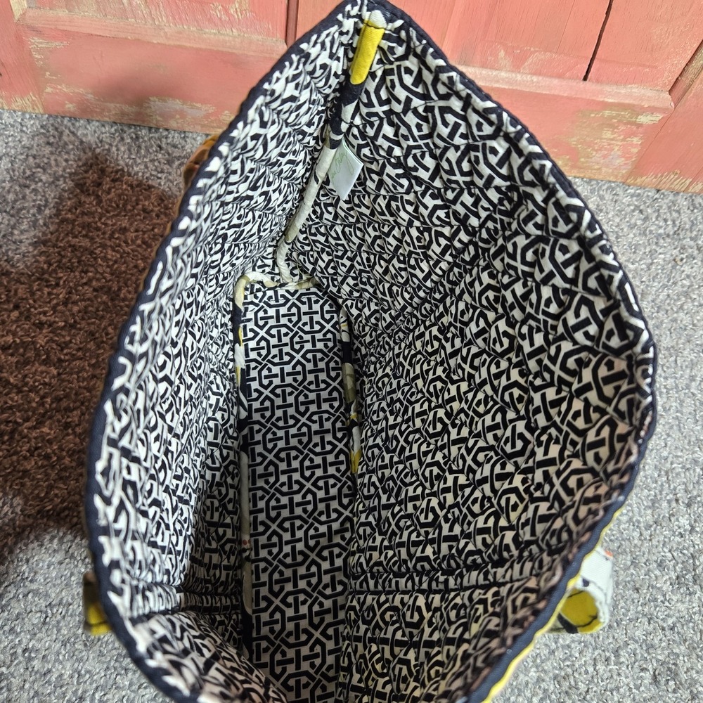 Vera Bradley RETIRED Quilted Tote Dogwood Pattern Yellow Floral Handles Pocket - Picture 6 of 11